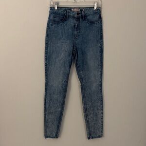 Guess original denim skinny jeans size 29